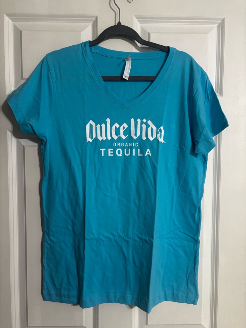 Dulce Vida Women's V-Neck T-Shirt - Turquoise